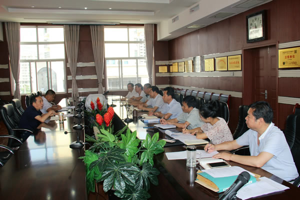 隴運(yùn)集團(tuán)公司黨委召開加強(qiáng)黨風(fēng)廉政建設(shè)，全面從嚴(yán)治黨落實(shí)主體責(zé)任專題會(huì)議