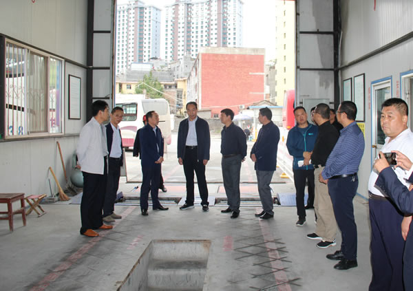 市安委辦主任、安監(jiān)局局長李永宏一行到隴運集團(tuán)公司檢查指導(dǎo)工作