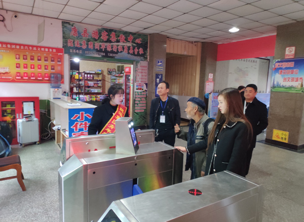 隴運集團(tuán)公司組織開展 “向祖國獻(xiàn)禮·志愿者在行動”主題志愿者服務(wù)活動
