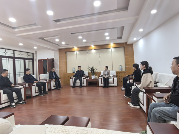 隴運集團(tuán)潤華旅游客運公司、晟游天下旅行社與隴南師范學(xué)院歷史文化與旅游學(xué)院達(dá)成見習(xí)合作意向