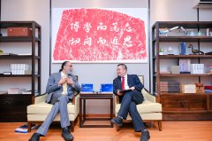 由复旦大学校长、中国院院士金力担任核心从任